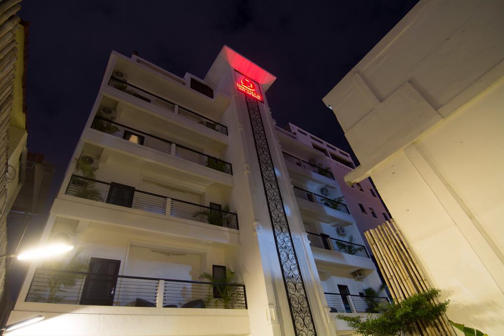 Double Leaf Boutique Hotel Phnom Penh Exterior foto