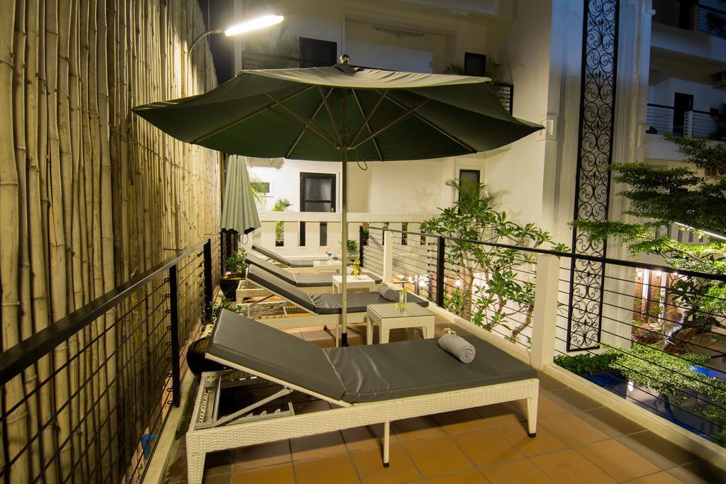 Double Leaf Boutique Hotel Phnom Penh Exterior foto