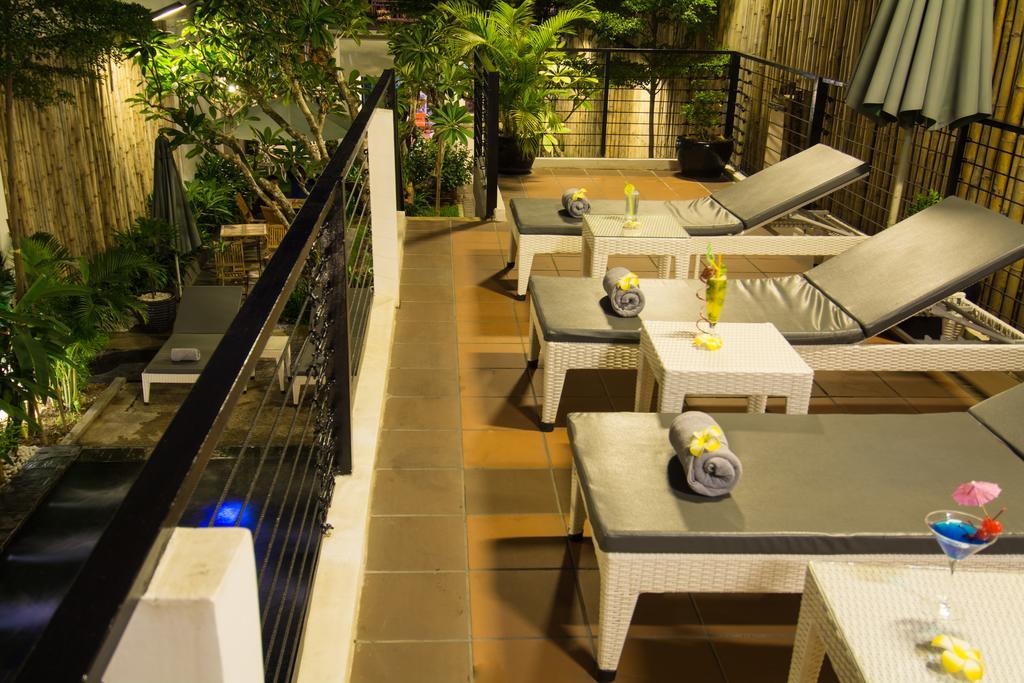 Double Leaf Boutique Hotel Phnom Penh Exterior foto